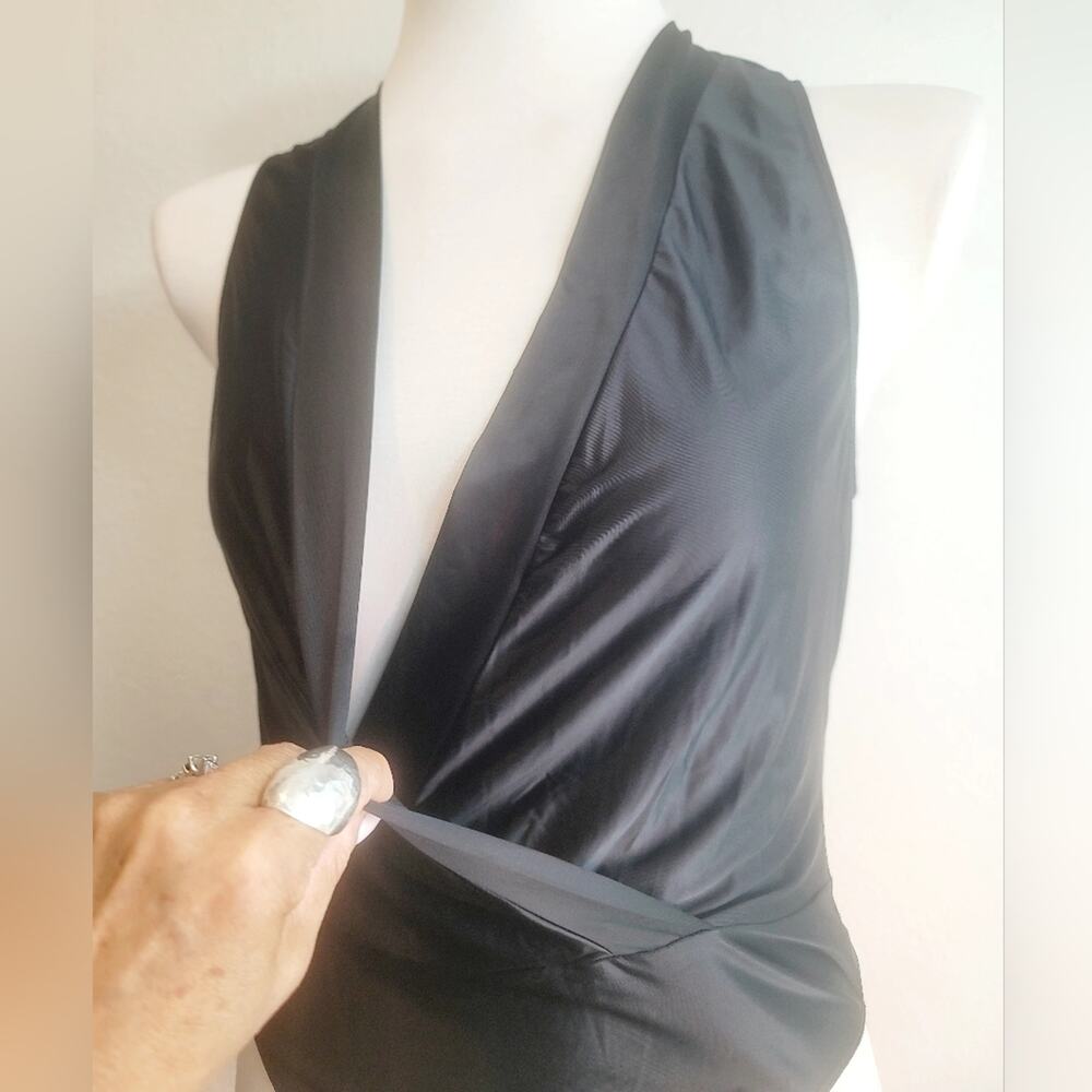 GENTLE FAWN Intimate Black Surplice Bodysuit Sleeveless Modern Professional M - Picture 9 of 16